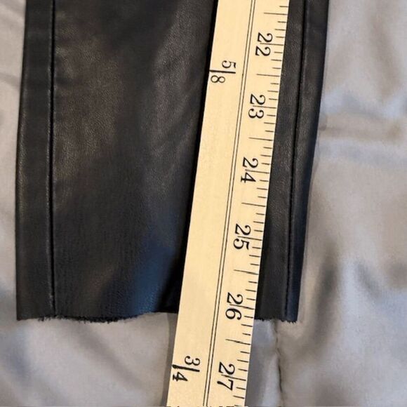 ZARA High Rise Faux Leather Leggings Black Side Zipper Elastic Waist Raw Hem XS - Picture 11 of 13